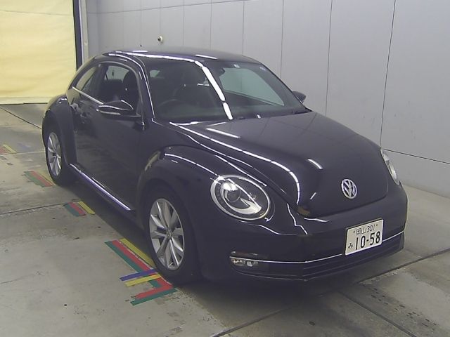 80325 Volkswagen The beetle 16CBZ 2013 г. (Honda Kansai)